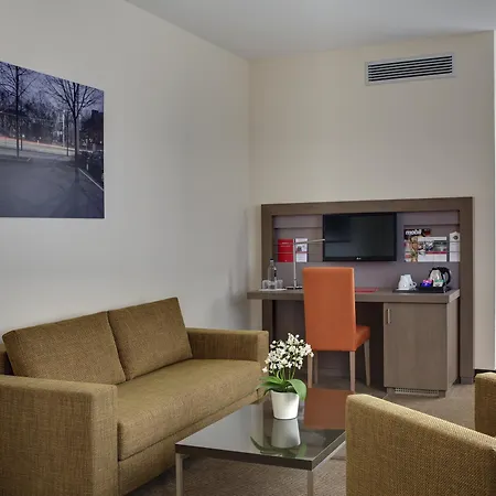 Intercityhotel 4*