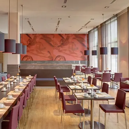 Szálloda Intercityhotel 4*